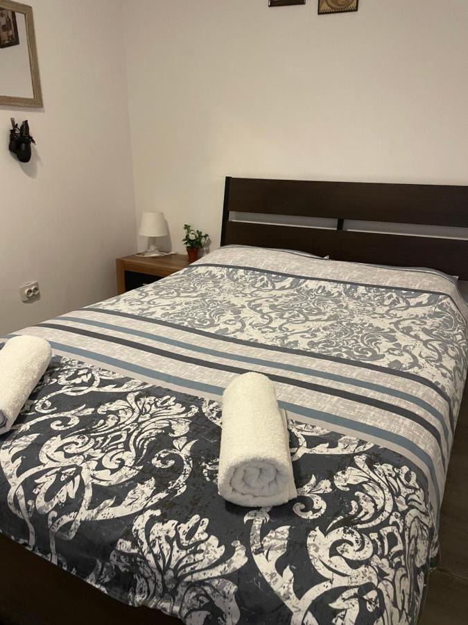 Studio Piata Amzei 1 Apartment Bucureşti Ngoại thất bức ảnh